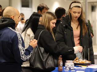 2025-12-05 18-48-44.jpeg